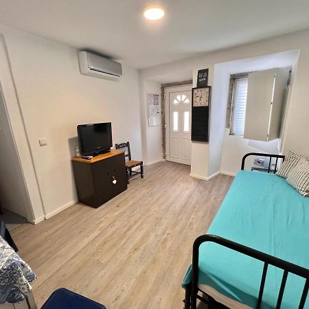 2x Apartamentos com pátio, em frente praia Paço de Arcos Esterno foto