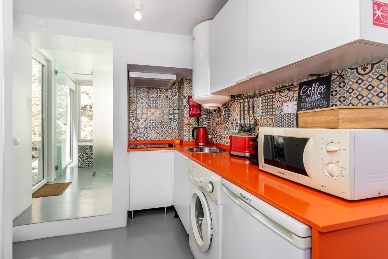 2x Apartamentos com pátio, em frente praia Paço de Arcos Esterno foto