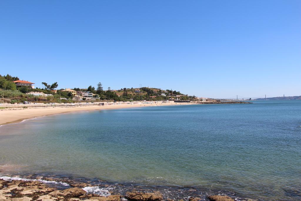 2x Apartamentos com pátio, em frente praia Paço de Arcos Esterno foto